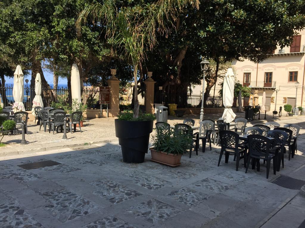 Residence Le Rose Castellammare del Golfo Exteriör bild