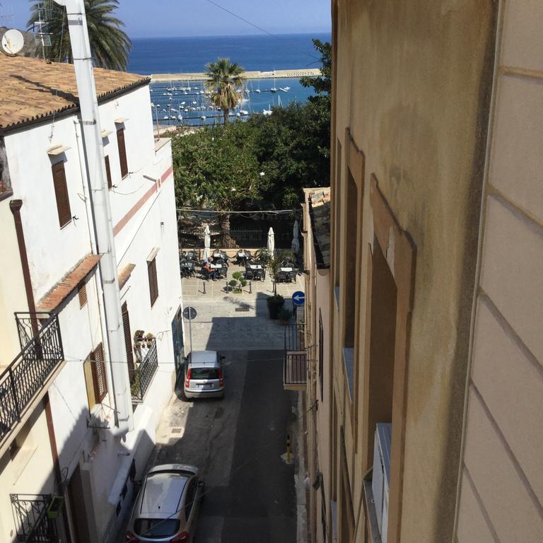 Residence Le Rose Castellammare del Golfo Exteriör bild